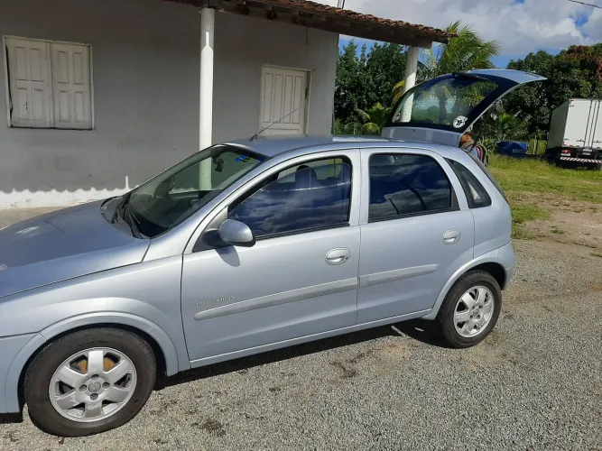 Chevrolet Corsa Hat. Premium 1.4 8V Econoflex 5P 2010