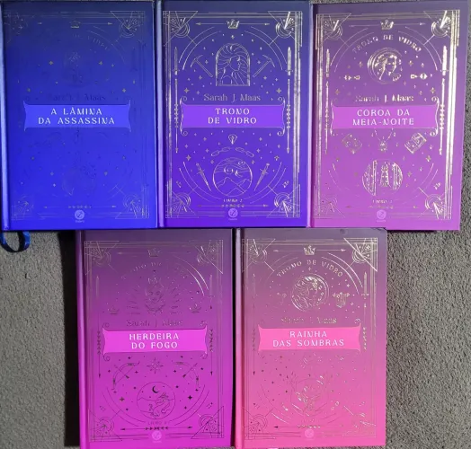 Coleção Trono de Vidro ( Sarah J. Maas) 130 cada