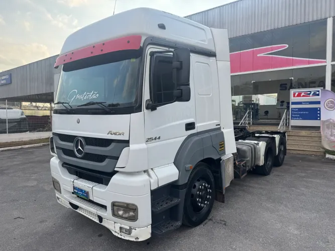 MB 2544 S 2014 AUTOMÁTICO 