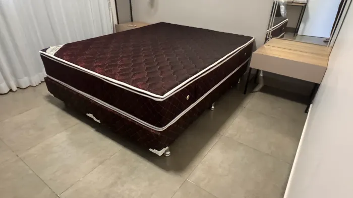 Cama Box Queen Ortobom/Multiclasse 1,58 x 1,98 - Pouquíssimo Uso