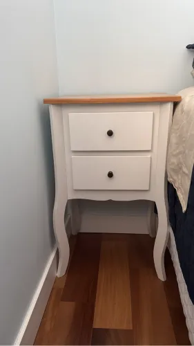 Mesa de cabeceira