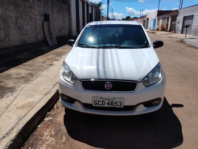 Fiat Grand Siena Attractive 1.0 Flex 8V 4P 2017/8