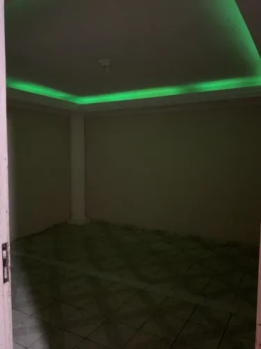 CASA PARA ALUGAR - VILA CANÁRIA 