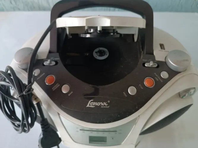 CD PLAYER Rádio AM/FM Lenoxx