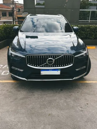 Volvo XC-60 T-8 Ultimate 2.0 AWD (híbrido) 2024