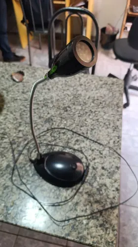 Luminária De Mesa Versatti 15 Leds 2w Autovolt G-light