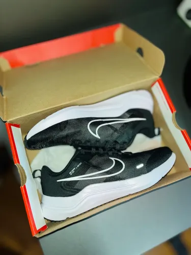 Tênis Nike Downshifter 12