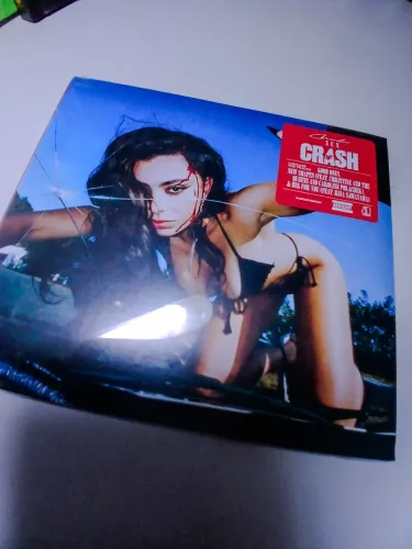 CD Charli XCX - Crash