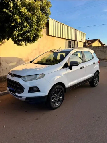 Ford Ecosport Freestyle 1.6 16V Flex 5P 2014