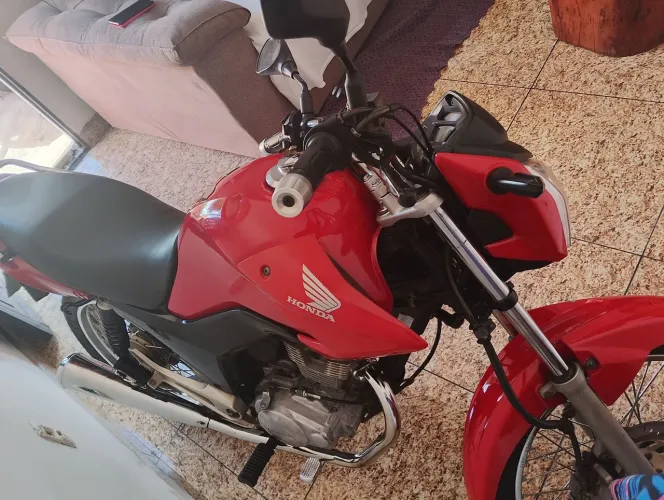 Vendo moto HONDA /CG150 FAN ESDI