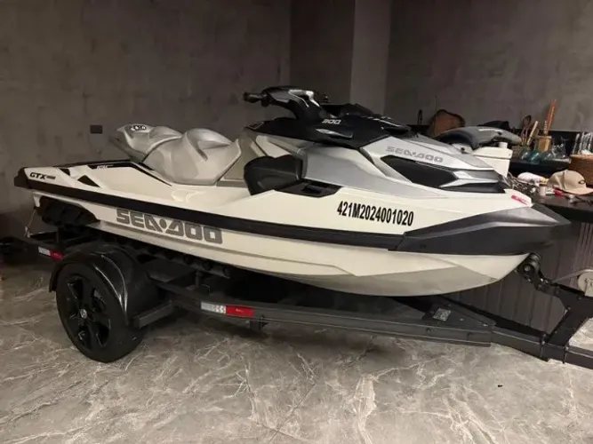 SEA-DOO GTX LIMITED 300 2024.