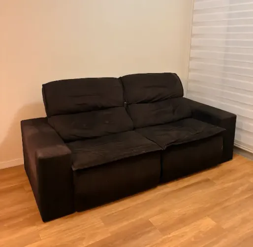 Sofá retrátil 3 lugares preto