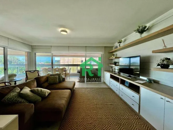 Apartamento à venda na Praia da Enseada| Rocha imóveis Guarujá/SP