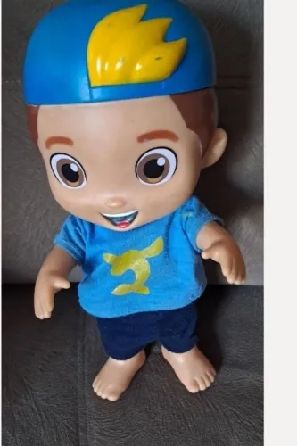 Boneco Lucas Neto