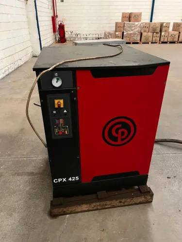 Compressor de ar baixa pressao modelo cpx 425 30 HP marca Chicago.