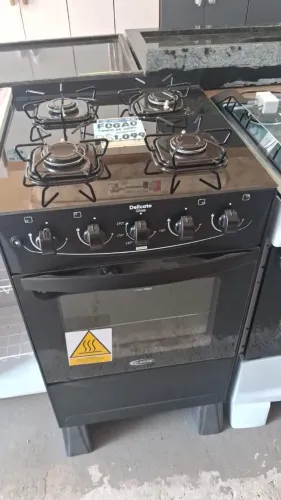 Fogão com mesa de vidro
