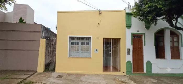 Oportunidade no melhor bairro de Amargosa, Av. Lomanto Jr. Casa ¾.