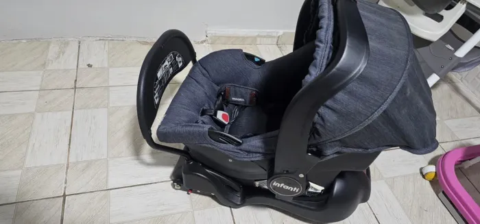 Carrinho de Bebê Epic Lite 