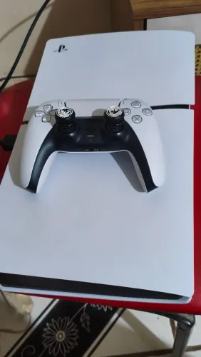 PS5 slim 825gb