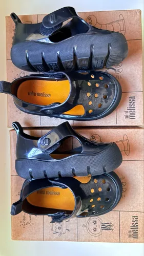 Mini melissa