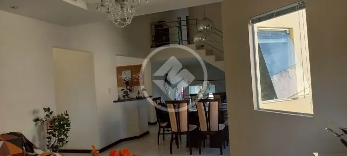 Casa Duplex com 191m² 4/4 sendo 2 suítes | Buraquinho Lauro de Freitas codigo: 114417