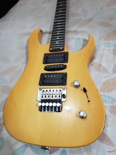 Guitarra memphis MG 100