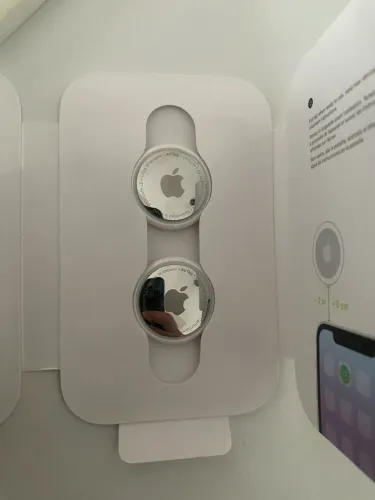 AirTag Apple