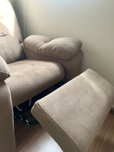 Conforto e aconchego Ideal para amamentação, leitura ou descanso.