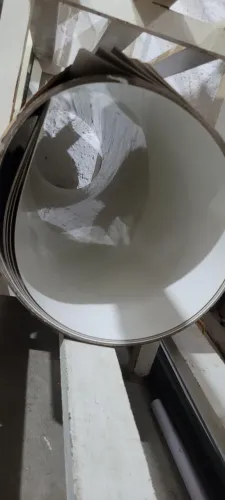 VENDO FOLHAS DE FÓRMICA BRANCA BRILHANTE (LAMINADOS DECORATIVOS DE ALTA PRESSÃO)