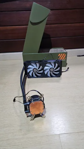 Watercooler TGT Spartel V2 240mm Rainbow