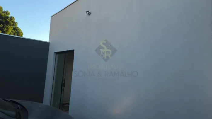 Casa à venda com 56,00m² de área construída, 02 quartos e quintal no bairro Bom Jardim, em