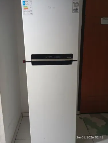 VENDO GELADEIRA 11 MESES DE USO 