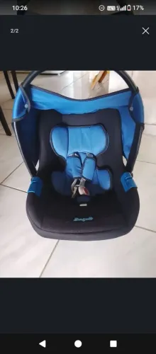 Bebe conforto semi novo 