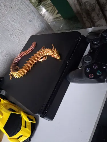 ps4 slim de 1TB + 1 controle
