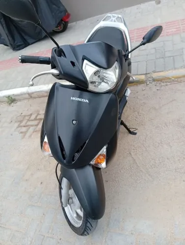 Honda lead