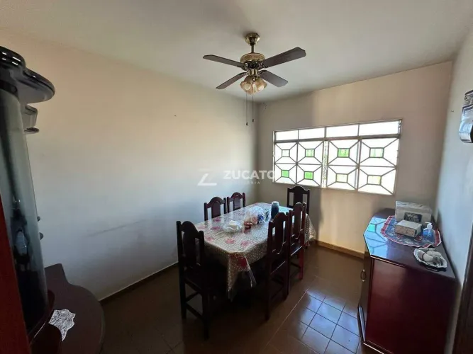 Sobrado à venda, 126m² - Uberaba