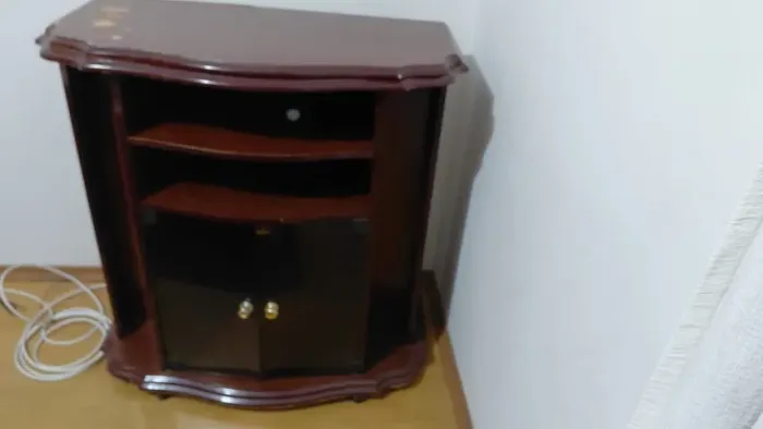Rack de TV em madeira