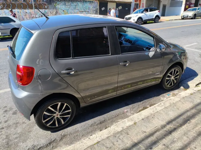 Volkswagen Fox 1.6 MI Total Flex 8V 5P 2014