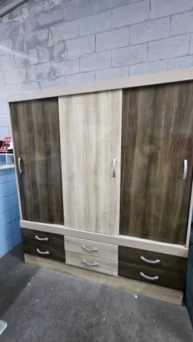 Guarda Roupa
