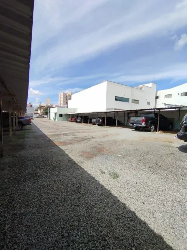 LOTE CENTRO DE ANÁPOLIS AO LADO DE BANCO