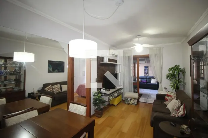 Apartamento à Venda - Petrópolis, 2 Quartos, 67 m2