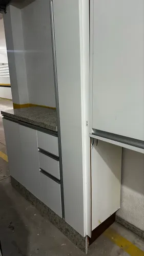 Armário com granito + Armário para Vassouras