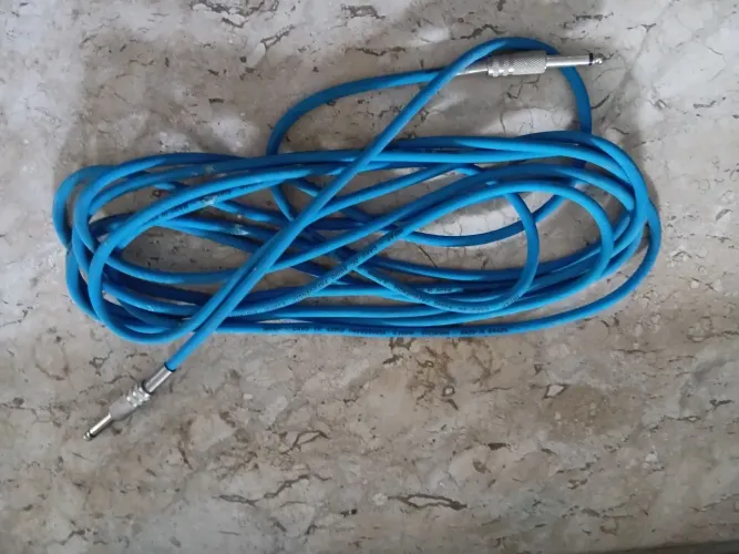 Cabo pra violão elétrico 