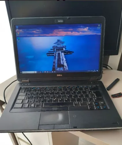 Notebook Dell Core i7 8gb Ram SSD 256GB - Bateria 100% funcionando 