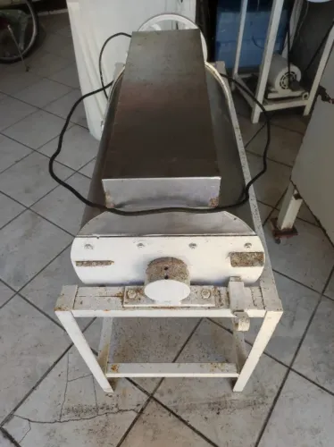 masseira leão 20 kg, cilindro leão 20cm, prensa massa 