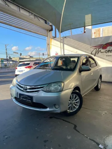 Toyota Etios XLS Sedan 1.5 Flex 16V 4P Mec. 2015