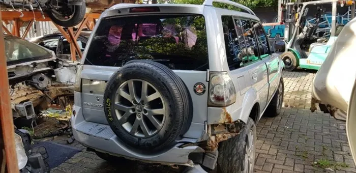 Sucata Mitsubishi pajero tr4 2011 manual  - retirada de peças
