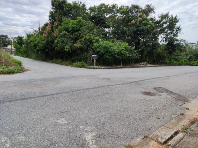 Bandeirinhas - Terreno 2000m² - 480.000,00