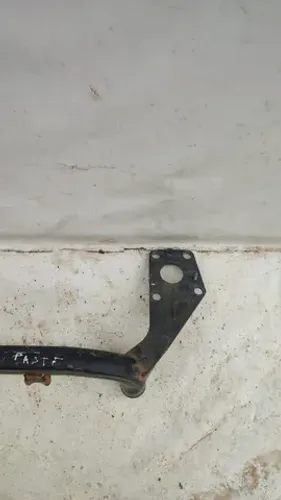 Suporte Do Radiador Vw Passat Alemão 1999 8d0199521