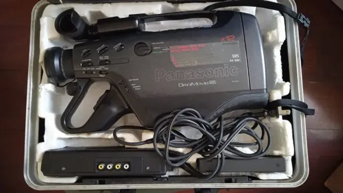 Filmadora Panasonic Pv-800 Com Maleta E Manual